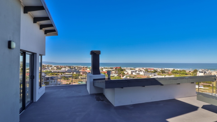 2 Bedroom Property for Sale in Stilbaai Oos Western Cape